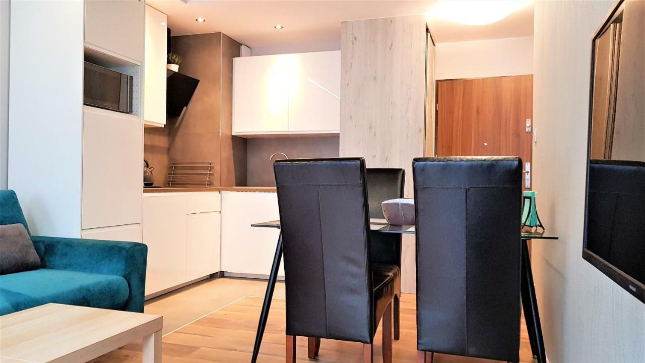 Apartament B&F Poznan Business & Family Nalkowskiej ภายนอก รูปภาพ