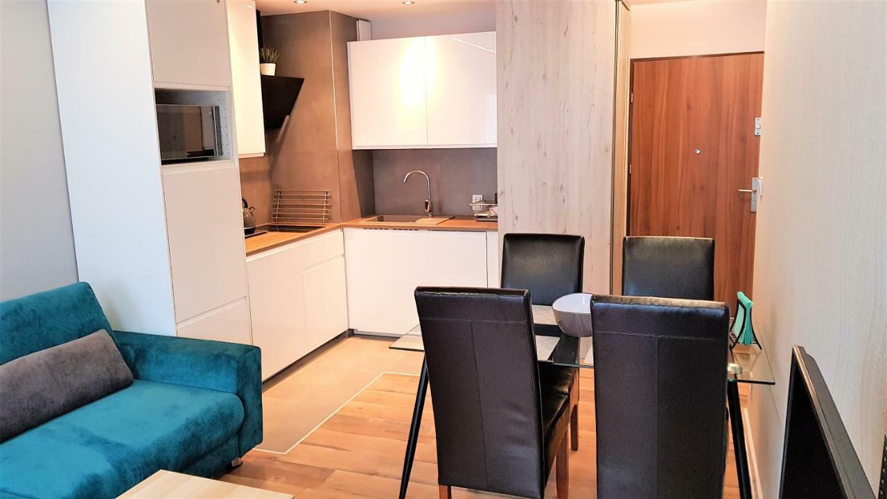 Apartament B&F Poznan Business & Family Nalkowskiej ภายนอก รูปภาพ