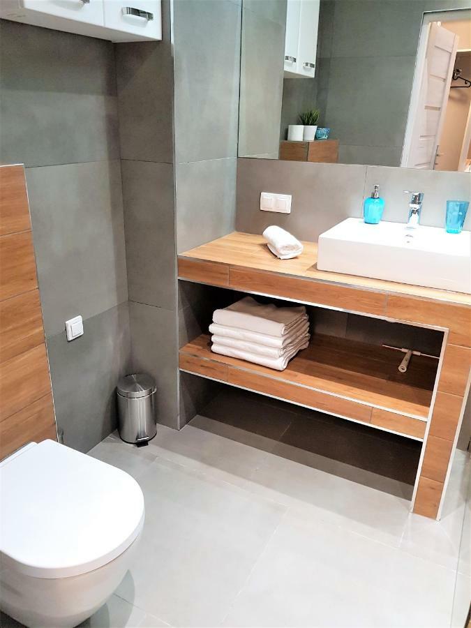 Apartament B&F Poznan Business & Family Nalkowskiej ภายนอก รูปภาพ